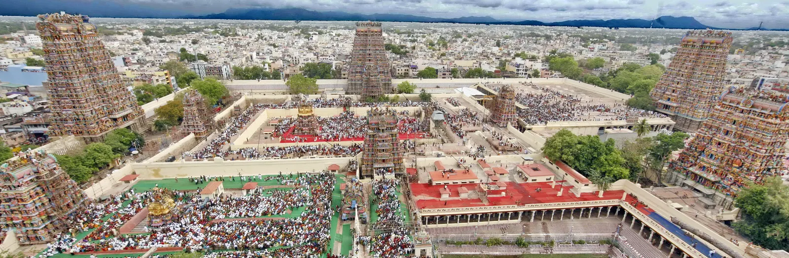 વધુ પવિત્ર મંદિરો